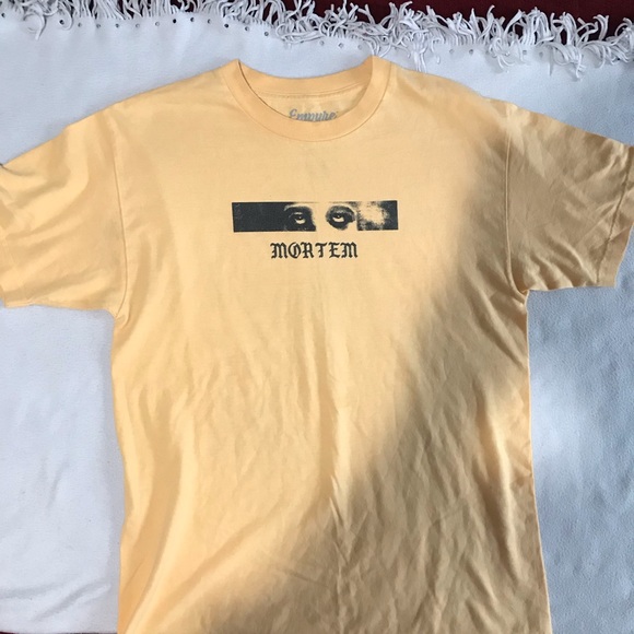 graphic tshirt shirt bundle ! - Picture 4 of 4